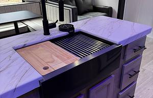 Pet Friendly- Sleeps 9- Outdoor Kitchen