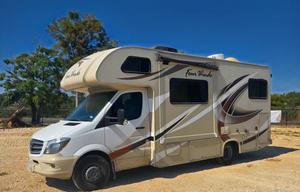 Meet "Lucy" 2018 Thor Four Winds SMTX1826