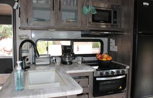 RV BNB FULLY stocked for vacation BEAUTIFUL ARERA