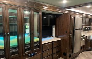 Spring Glamping is here!!  2 AC AND 2 BATH!!!