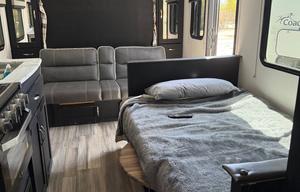 2022 Coachmen RV Freedom Express Ultra Lite 238BHS RV rental photo 4
