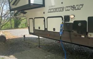 Cherokee Arctic Wolf | Ultimate Luxury w/ 2 Suites
