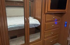 Class A Bounder 2 Full Bath w/ King and Bunkhouse