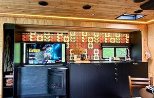 REMODELED, luxury  new interior. DELIVERY ONLY.