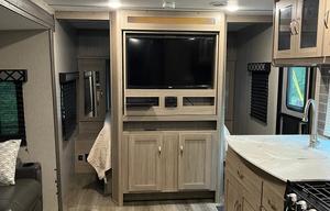 2021 Coachmen Freedom Express Ultra Lite