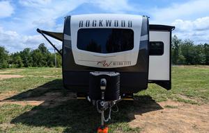 Rockwood Ultra Lite | Modern, Spacious and Cozy