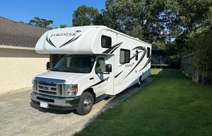 2018 Le 3251DS RV rental photo 3