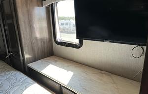 2021 Fleetwood RV Flair 29M RV rental photo 8
