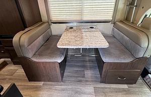 Easy To Drive- Newer 2018 Thor Motor Coach