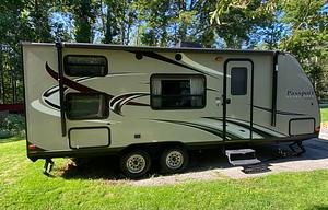 "Minnie" 2015 Keystone Passport Express Super Lite