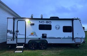 The Labrador Lodge – Pet-Friendly, Off-Grid Camper