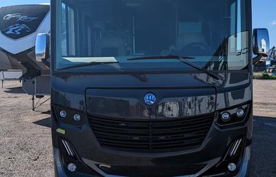 2021 Holiday Rambler Invicta 34MB