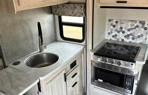 FUNseeker Family Bunkhouse Motorhome