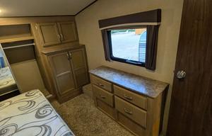 2017 Dutchmen RV Denali 293RKS
