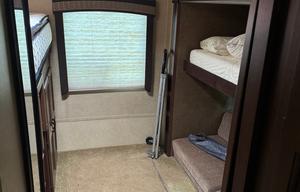 2014 Jayco Jay Flight 32BHDS RV rental photo 3