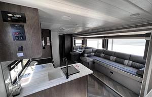 2023 Salem Cruise Lite 28VBXL RV rental photo 4