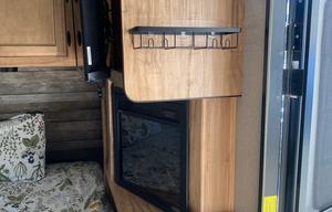 SKIP'N ROCKS PET FRIENDLY RV RENTAL
