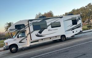 Meet Turbo the SUN CHASER! Jayco GreyHawk 30z