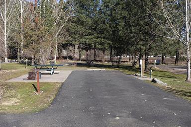 An accessible RV site at Pink House Recreation Site. 
