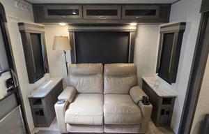 Fireside "Far Lux" 2021 East to West Alta 2850KRL