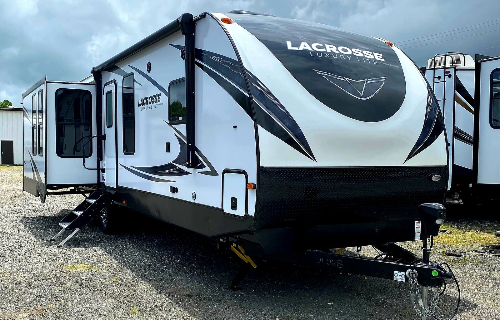2021 Prime Time RV LaCrosse 3311RK