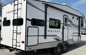 Nic & Dani's home away from home!