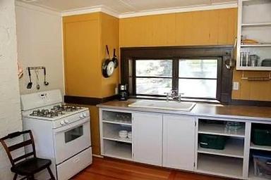 ALPINE RANGER STATION Kitchen 