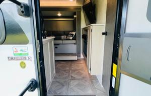 2024 Salem Cruise Lite 273QBXL RV rental photo 9