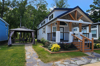 Shallow Creek Golf and RV Resort