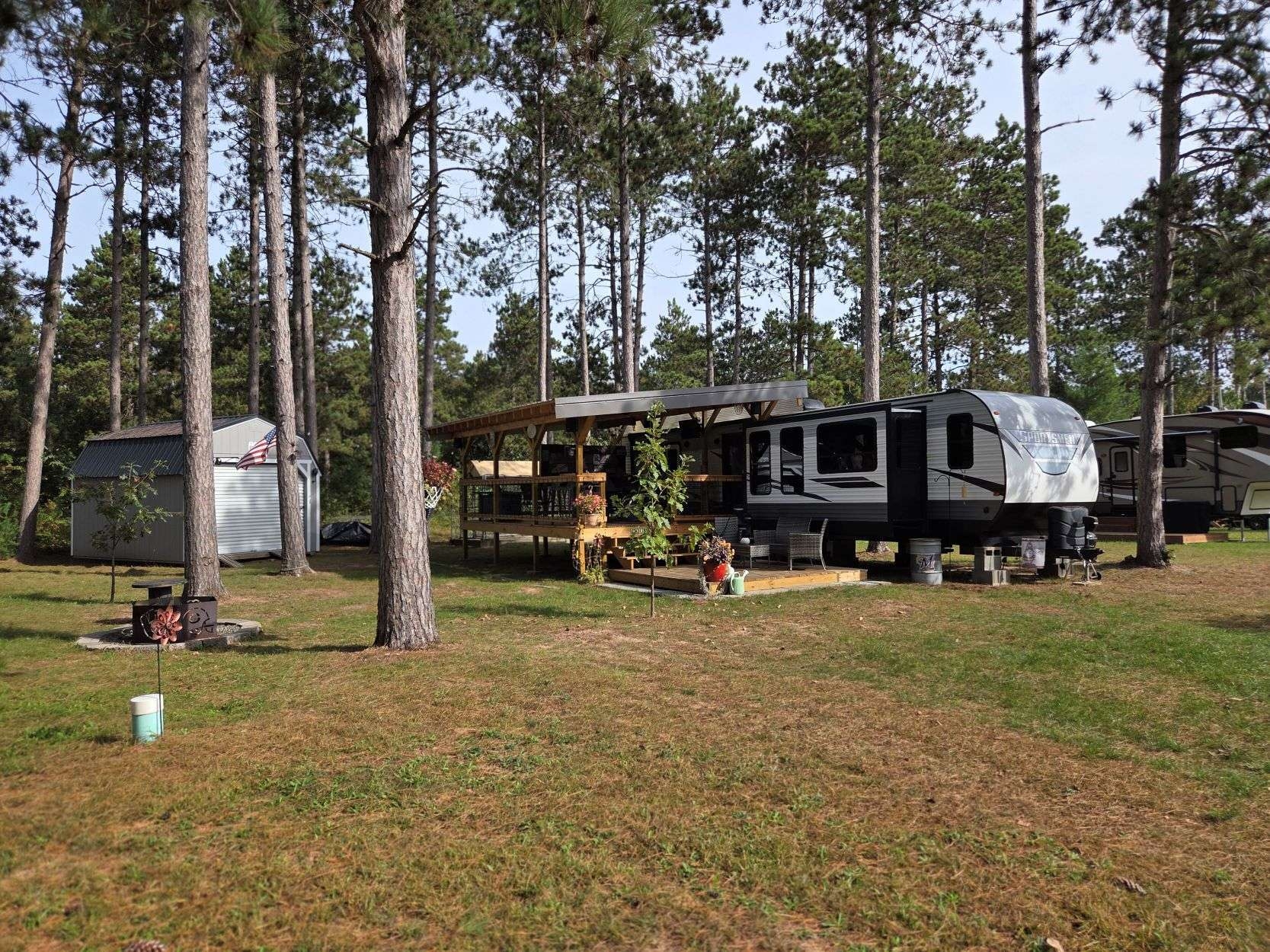 Paradise Pines Resort
