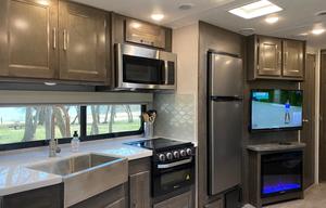 2022 Coachmen RV Mirada 35ES