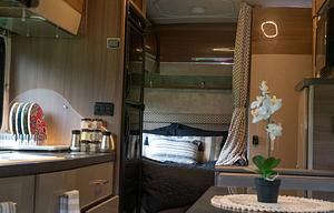 2019 Winnebago Navion 24J