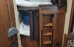 MOJO's Spacious Jayco Jayflight