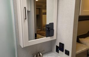 The Pasadena Palace: With Bunkbeds & 8K Towing
