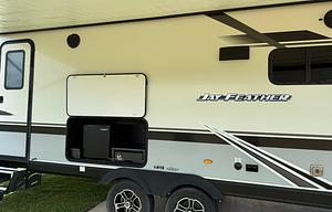 2021 Jayco Jay Feather 27BHB "Hale's Hideaway"