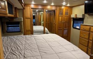 Fleetwood Discovery 40G – Travel in Style