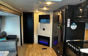 This Travel Trailer is for delivery only.