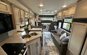 Modern Farmhouse Bunkhouse Motorhome 2022 Alante