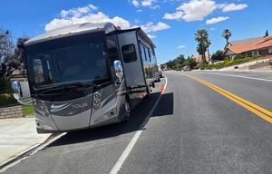 Luxury Winnebago Tour 40CD Experience