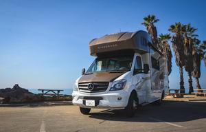 Mercedes Winnebago Model J  -  O