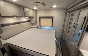Thor Hurricane 29M