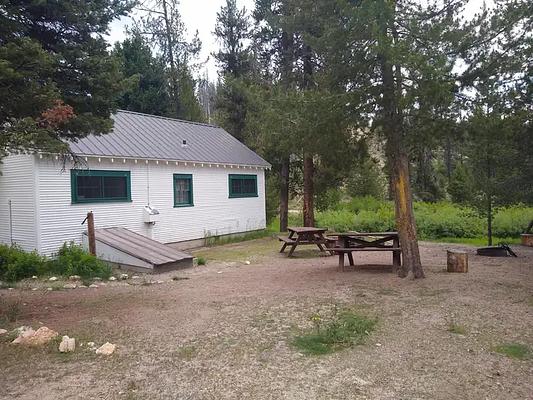 1, Loop: BEAVER CREEK CABIN