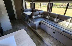 2024 Forest River RV Salem Cruise Lite T273QBXL RV rental photo 2
