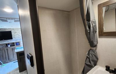 2021 Prime Time RV Avenger 28QBSLE