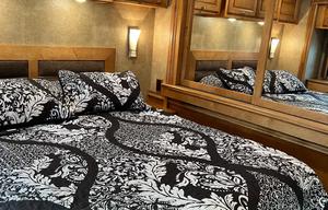 Itasca Meridian 36' Luxury Diesel