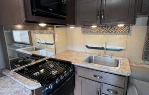 Family RV - Bunks & Space for Kids and Groups