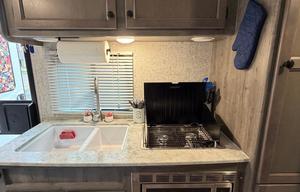 Camp Comfort Apex Nano Escape