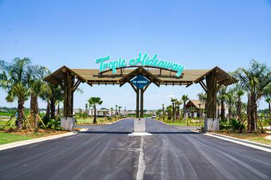 Tropic Hideaway RV Resort