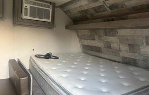 2023 Coleman 17B RV rental photo 3