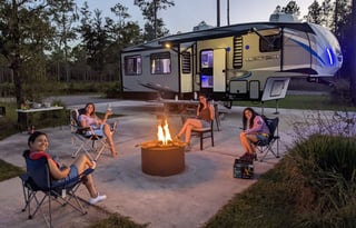 Arctic Wolf 291RL 5th wheel